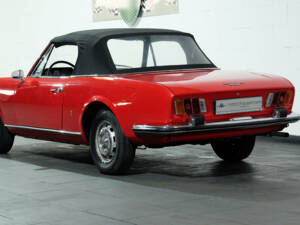 Image 6/29 of Peugeot 504 Convertible (1972)