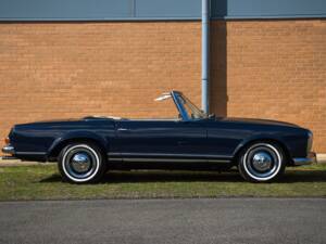 Bild 2/50 von Mercedes-Benz 230 SL (1971)