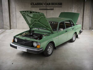 Bild 91/98 von Volvo 244 DL (1975)