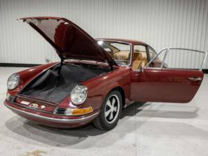 Image 16/27 of Porsche 911 2.2 S (1970)