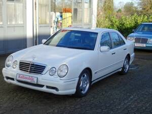 Bild 2/14 von Mercedes-Benz E 430 (1998)