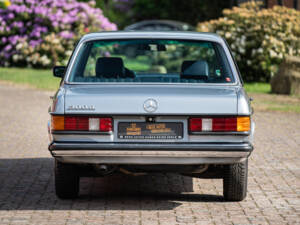 Bild 16/38 von Mercedes-Benz 300 D (1981)