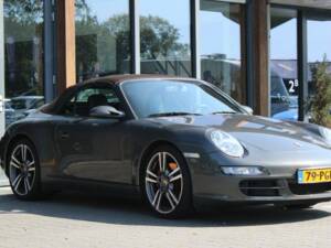 Image 6/6 of Porsche 911 Carrera S (2006)