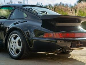 Image 17/50 of Porsche 911 Turbo 3.3 (1991)