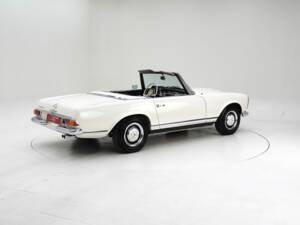 Afbeelding 2/15 van Mercedes-Benz 280 SL (1969)