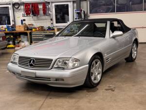 Image 1/25 of Mercedes-Benz SL 320 (1999)