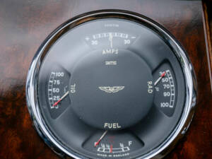 Image 27/50 of Aston Martin DB 2&#x2F;4 Mk I DHC (1954)