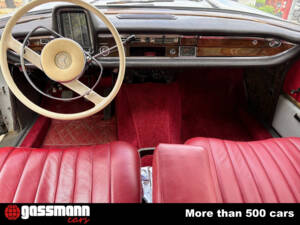 Image 12/15 of Mercedes-Benz 220 SE b (1961)