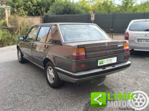 Afbeelding 6/10 van Alfa Romeo Giulietta 1.6 (1985)