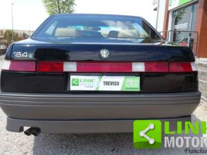Afbeelding 9/10 van Alfa Romeo 164 3.0 V6 Quadrifoglio (1991)