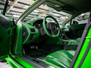 Immagine 23/43 di Aston Martin V8 Vantage (2010)