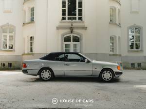 Afbeelding 5/43 van Mercedes-Benz 300 CE-24 (1993)