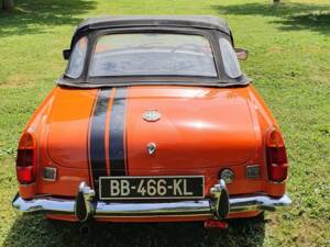 Bild 5/8 von MG MGB Lightweight Rennwagen (1972)