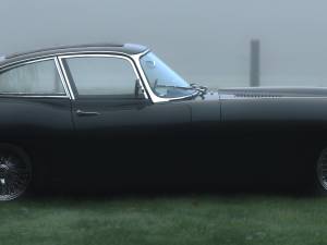 Immagine 5/50 di Jaguar E-Type 4.2 (1965)