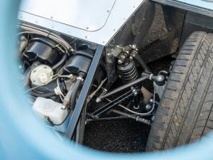 Image 30/32 of Ford GT40 (1965)