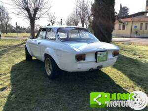 Bild 7/10 von Alfa Romeo Giulia GT 1300 Junior (1970)