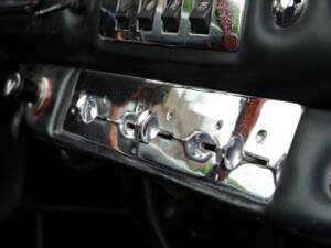 Image 43/50 of Maserati Mistral 4000 (1966)