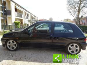 Afbeelding 4/10 van Renault Clio I 1.8 16V (1994)