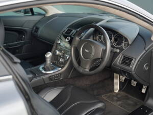 Imagen 12/50 de Aston Martin V12 Vantage (2012)