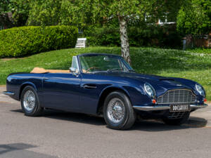 Bild 2/28 von Aston Martin DB 6 Mk II Volante (1970)