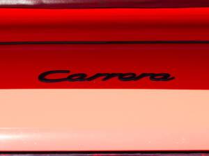 Image 21/35 of Porsche 911 Carrera 3.2 (1985)