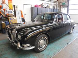 Image 7/50 of Jaguar S-Type 3.8 (1964)