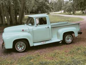 Image 2/5 of Ford F-100 (1956)