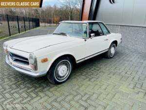 Afbeelding 7/12 van Mercedes-Benz 280 SL (1970)