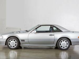 Imagen 8/20 de Mercedes-Benz SL 280 (1994)