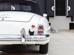 Image 18/48 de Mercedes-Benz 190 SL (1958)