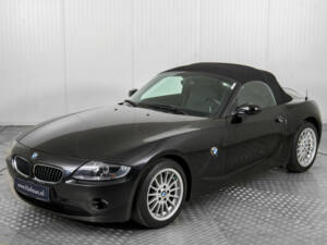 Imagen 45/50 de BMW Z4 2.2i (2005)