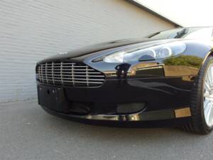Bild 22/99 von Aston Martin DB 9 Volante (2006)