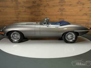 Imagen 7/19 de Jaguar E-Type 4.2 (1965)