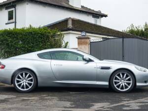 Image 2/27 de Aston Martin DB 9 (2005)