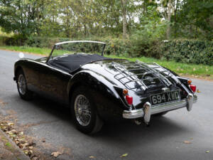 Image 4/16 of MG MGA 1600 (1959)