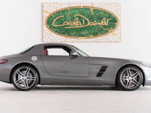 Image 14/56 de Mercedes-Benz SLS AMG (2011)