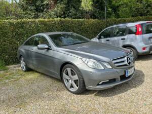 Bild 3/5 von Mercedes-Benz E 350 CGI (2009)