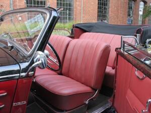 Image 10/21 de Mercedes-Benz 220 Cabriolet B (1952)