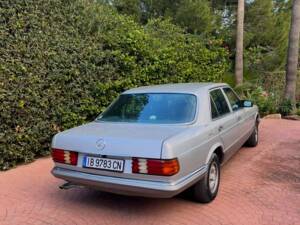 Image 1/4 of Mercedes-Benz 280 SE (1984)