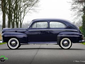 Image 3/45 de Ford V8 Coupe 5Window (1946)