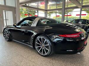 Image 2/20 of Porsche 911 Targa 4 GTS (2015)