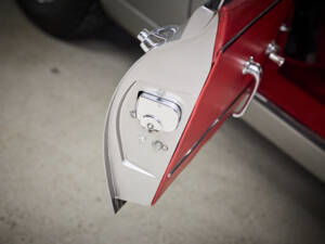 Immagine 87/99 di Jaguar E-Type 3.8 (1964)