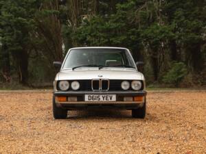 Bild 6/50 von BMW 525e (1987)