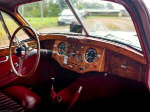 Afbeelding 15/21 van Jaguar XK 120 FHC (1952)