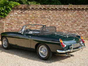 Image 42/50 of MG MGB (1969)