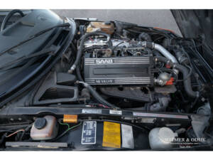 Image 25/25 of Saab 900 Turbo (1991)