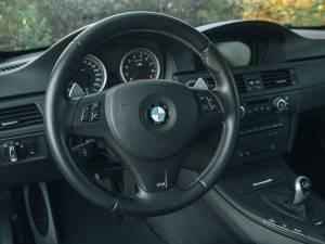 Image 35/70 of BMW M3 (2009)