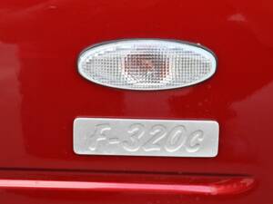 Image 30/35 of Holden Monaro CAPA F 320 C (2003)