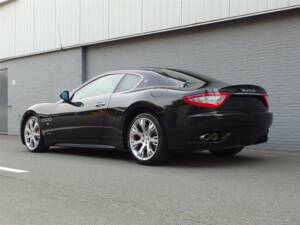 Afbeelding 3/100 van Maserati GranTurismo S (2010)