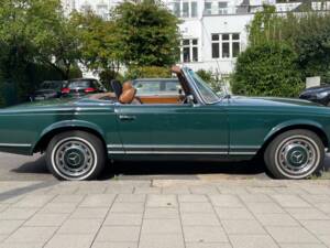 Image 7/69 of Mercedes-Benz 280 SL (1971)